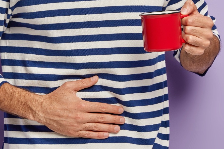 Πώς να καταπολεμήσετε τη δυσπεψία μετά από μεγάλα γεύματα