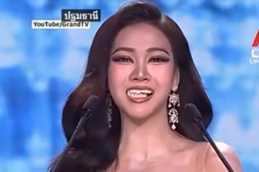 Ταϊλάνδη: Απρόοπτο σε καλλιστεία ‑ Έπεσαν τα «ψεύτικα» δόντια διαγωνιζόμενης