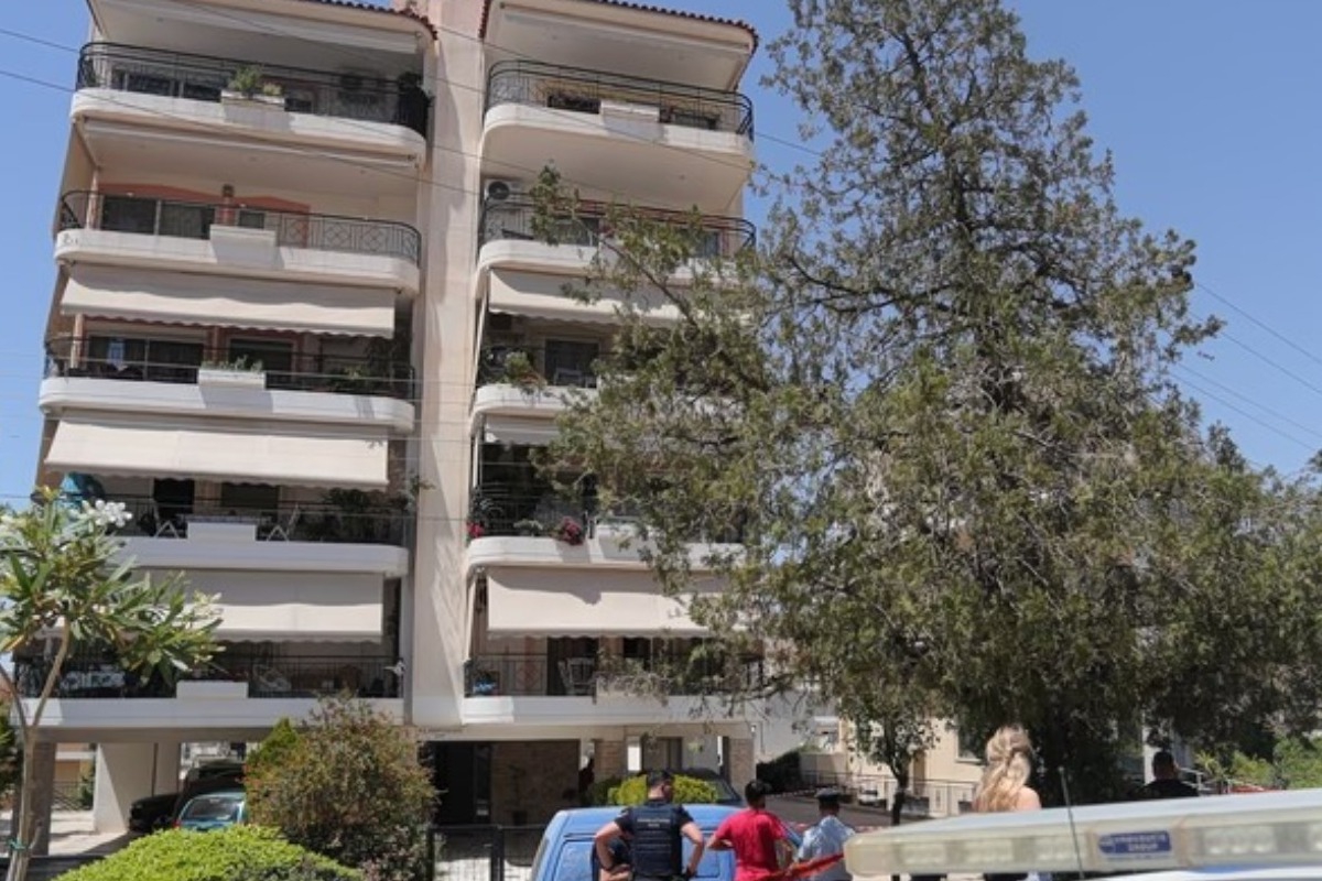 Ηλιούπολη: Οι δύο 17χρονες ήθελαν να αυτοκτονήσουν ‑ Το σημείωμα πριν την πτώση