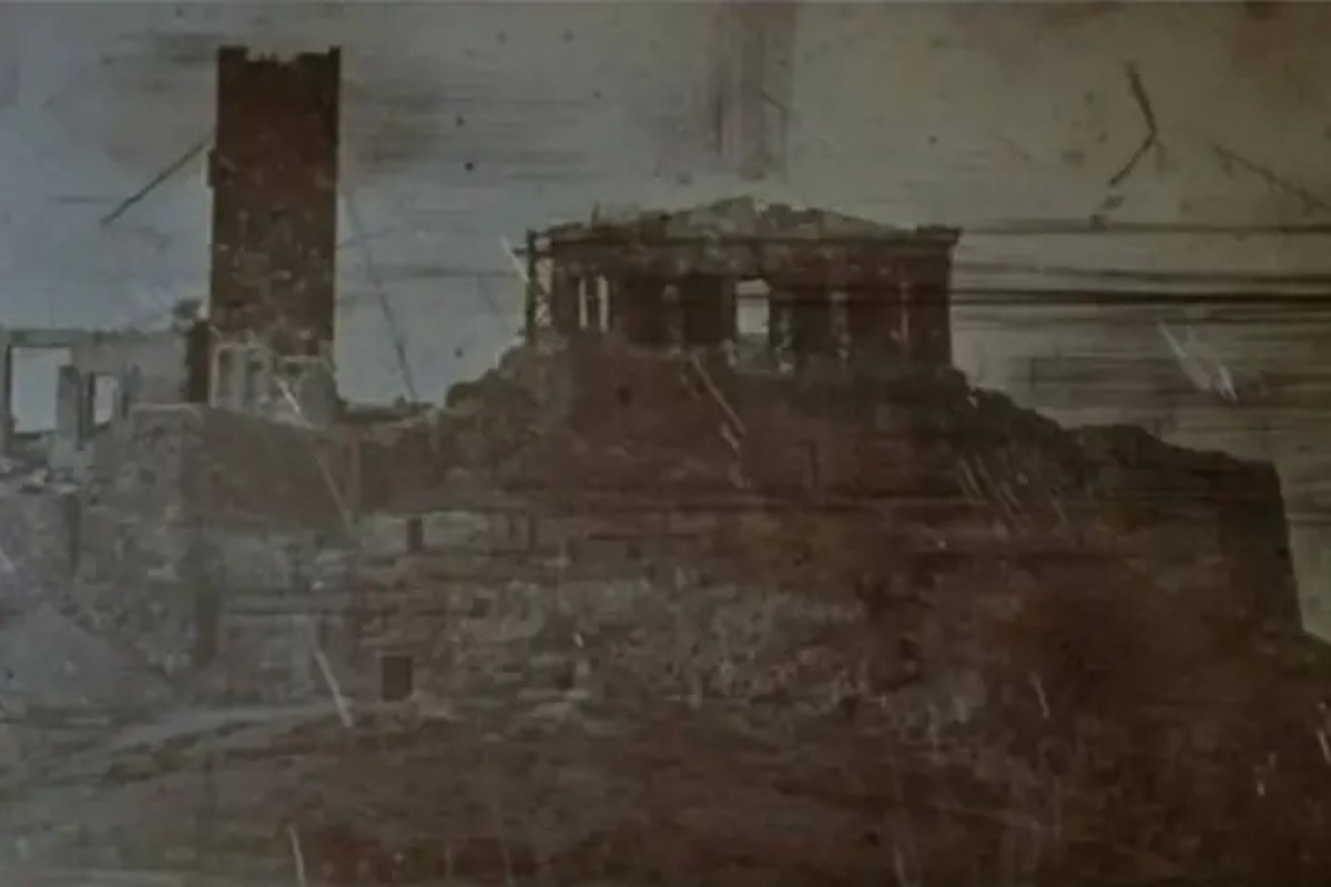 Αυτή είναι η παλαιότερη φωτογραφία της Ακρόπολης - Δείτε πώς έμοιαζε η Αθήνα τότε