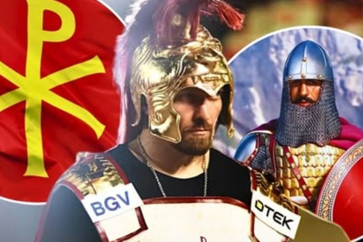 Ο Oleksandr Usyk έγινε ξανά viral με εμφάνιση Βυζαντινού πολεμιστή στο ρινγκ - Ο αήττητος πρωταθλητής βαρέων βαρών προκάλεσε παγκόσμιο σάλο με την έντονη θρησκευτική και ιστορική συμβολισμό της ενδυμασίας του στον αγώνα τίτλου κό