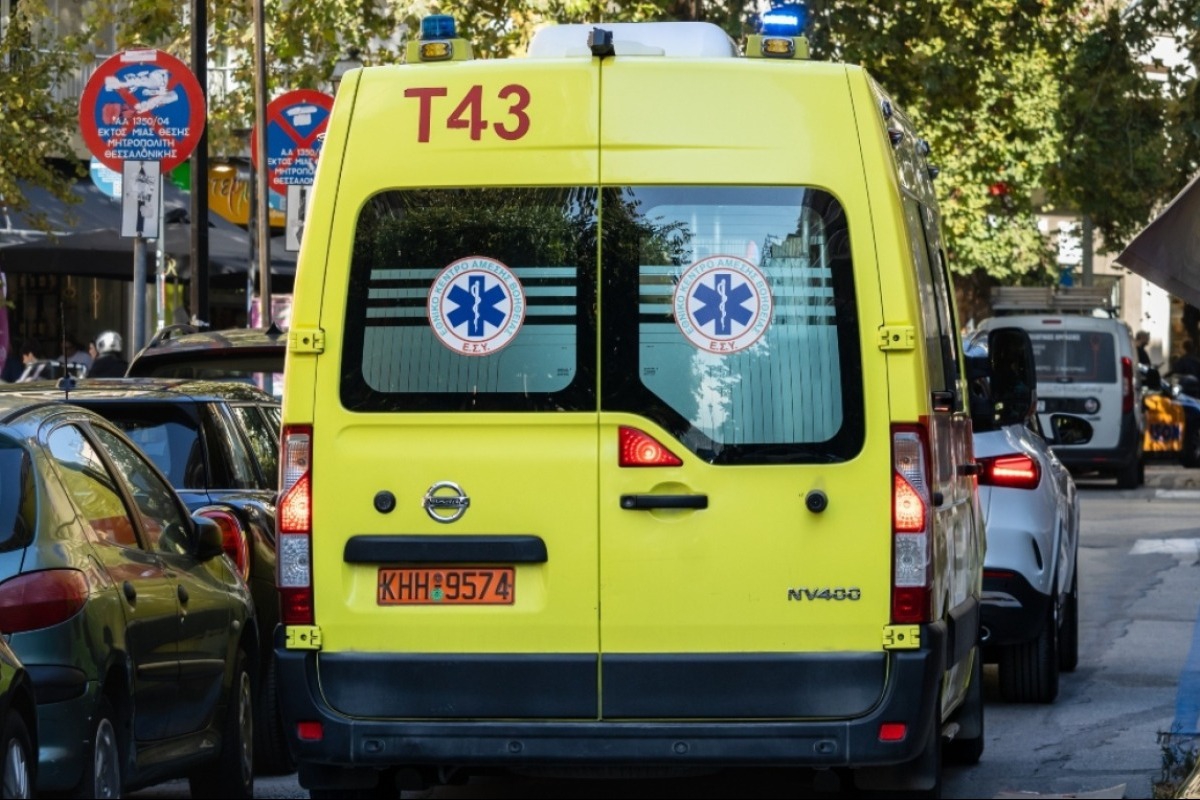 Τραγωδία στον Βόλο: Νεκρός από ανακοπή 47χρονος την ημέρα που η κόρη του έδινε Πανελλαδικές εξετάσεις - Ο μικρός του γιος τον βρήκε στο μπάνιο του σπιτιού τους - Σύμφωνα με πληροφορίες, το τελευταίο διάστημα βρισκόταν υπό έντονη ψυχολογική πίεση