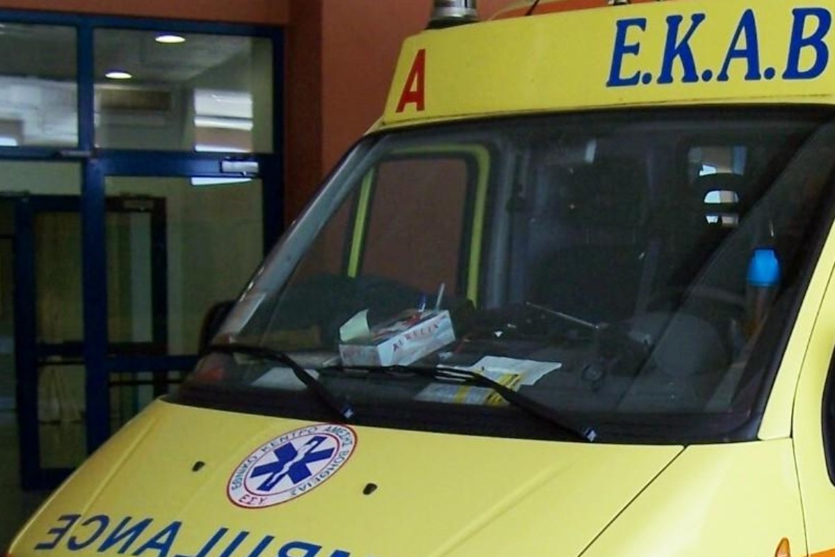 Εντοπίστηκε νεκρός άνδρας σε παραλία της Πάτρας ‑ Αγνωστο ποιος είναι και πώς πέθανε