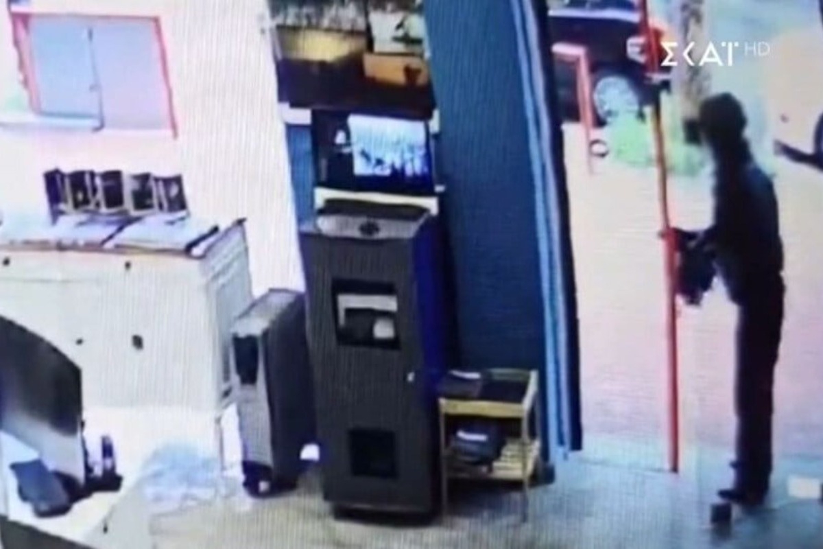 Εξαφάνιση 16χρονης: Νέο βίντεο φέρεται να καταγράφει τη Λόρα στου Ζωγράφου