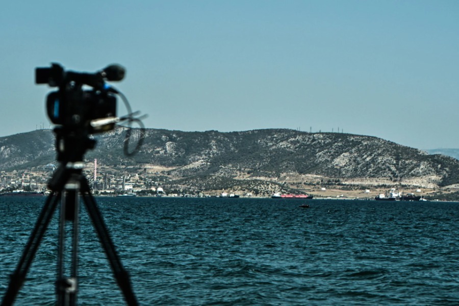 Ελευσίνα: Ακούστηκε χουντικός ύμνος κατά την κατάθεση στεφάνων - Καταδικάζει ο Δήμος