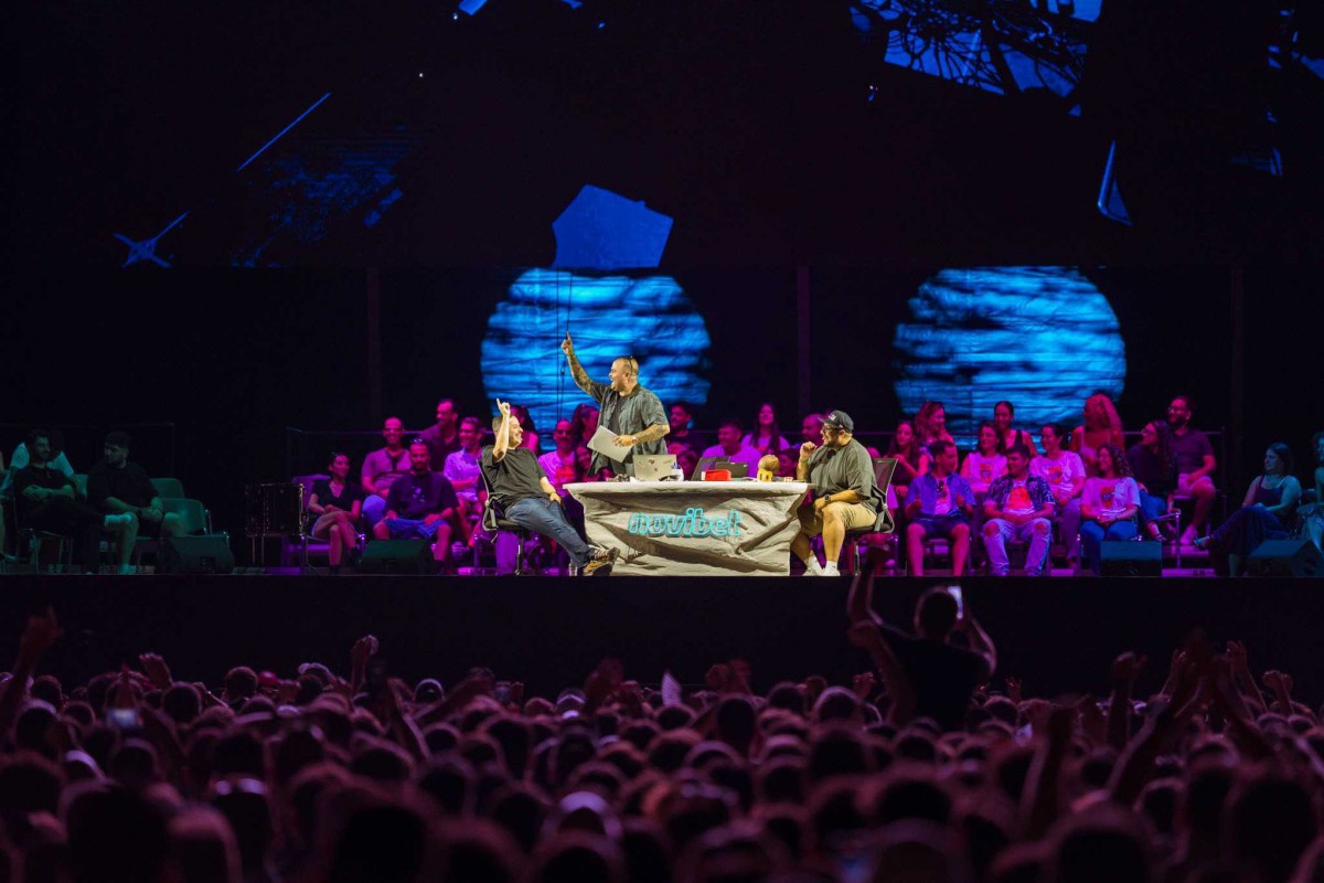AXASTOI LIVE FEST 2026: 18.000 θεατές στο Telekom Center Athens με τους Τσουβέλας, Ράπτης, Μαλιάτσης