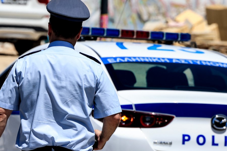 Ενδοοικογενειακό επεισόδιο στα Χανιά: Νεαρός που έκρυβε ναρκωτικά στο σπίτι επιτέθηκε στη μητέρα του