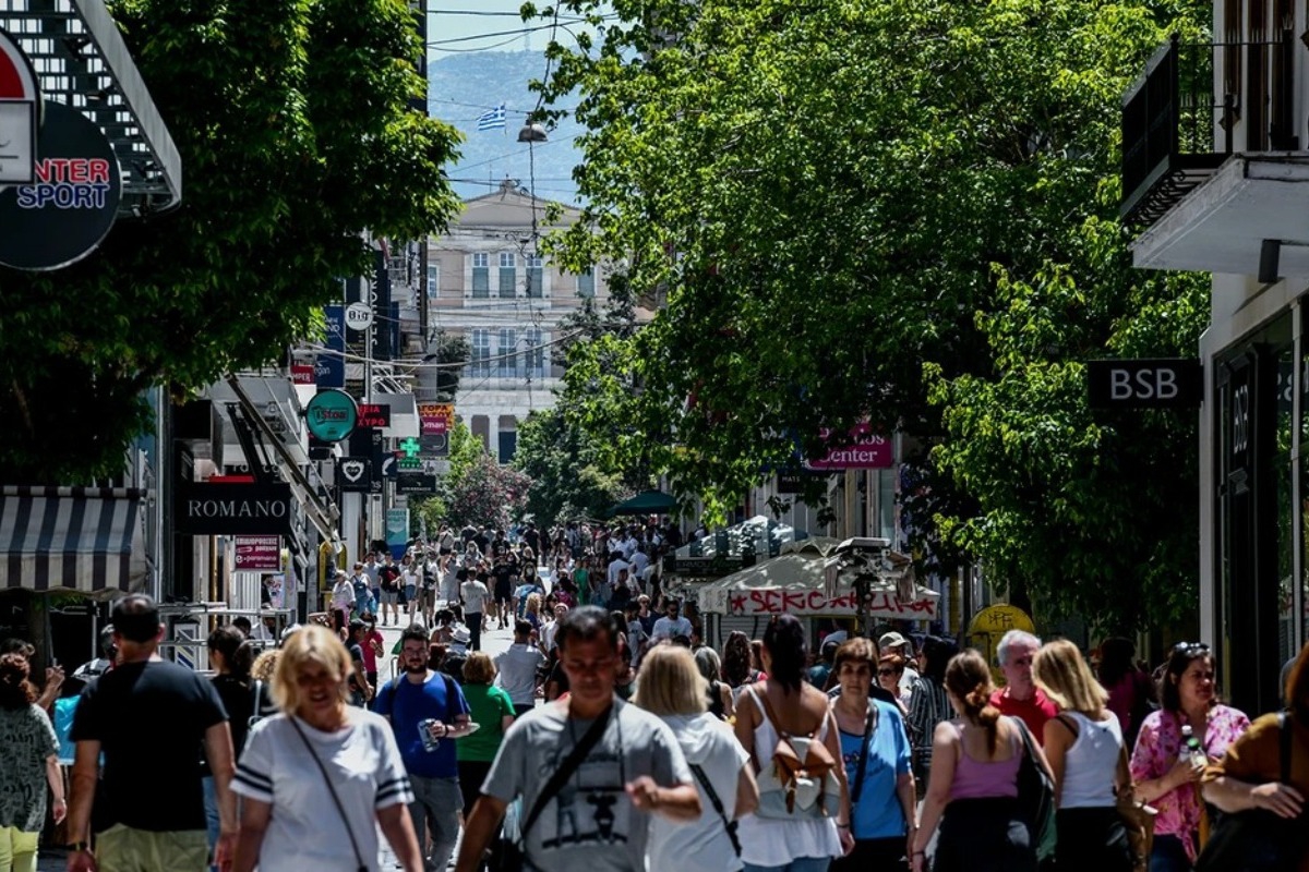 Κατώτατος μισθός έως 1.196 ευρώ με τριετίες και παιδιά – Ποιοι εργαζόμενοι βλέπουν τις μεγαλύτερες αυξήσεις