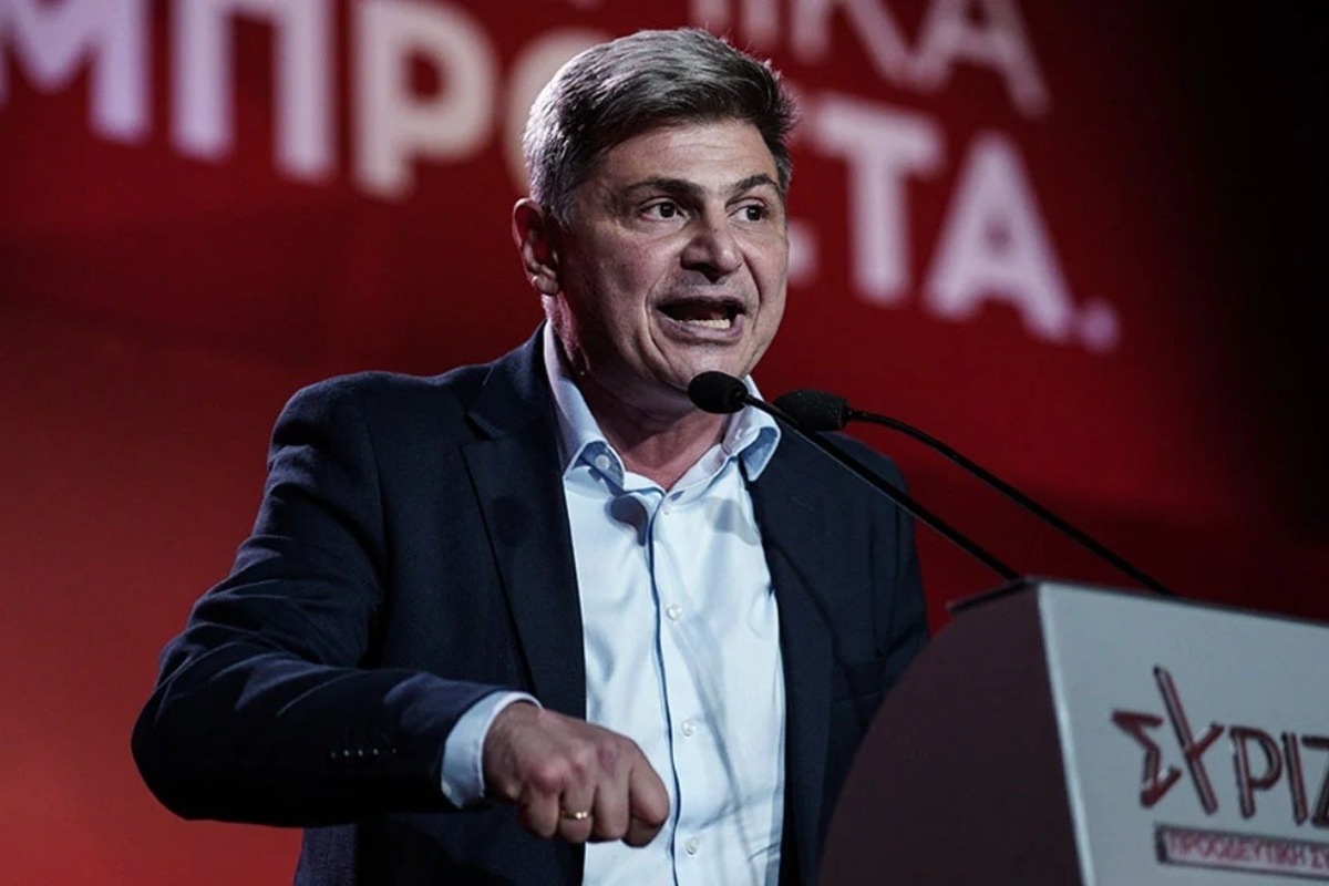 Νικόλας Φαραντούρης: Διεγράφη από τον ΣΥΡΙΖΑ μετά τις δηλώσεις για το κόμμα Καρυστιανού