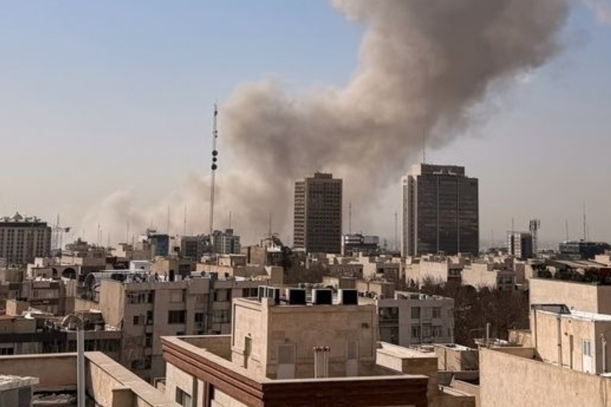 Θεωρία συνωμοσίας: Πώς το χτύπημα στο Ιράν συνδυάζεται με τη 9/11 - Η επίθεση στο Ιράν βύθισε την περιοχή στην αβεβαιότητα και πυροδότησε έντονη συζήτηση στο διαδίκτυο