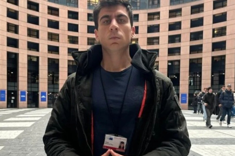 Φειδίας Παναγιώτου: Καταγγελίες ότι νοίκιαζε έπαυλη για «γραφείο» - Τι απαντά ο ευρωβουλευτής