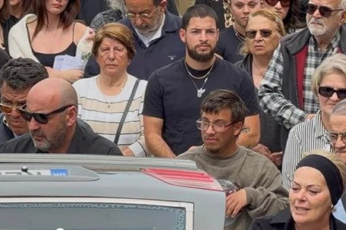 Κεφαλονιά: Αυτή την ώρα το τελευταίο «αντίο» στην 19χρονη Μυρτώ ‑ «Καλό ταξίδι αγγελούδι μου»