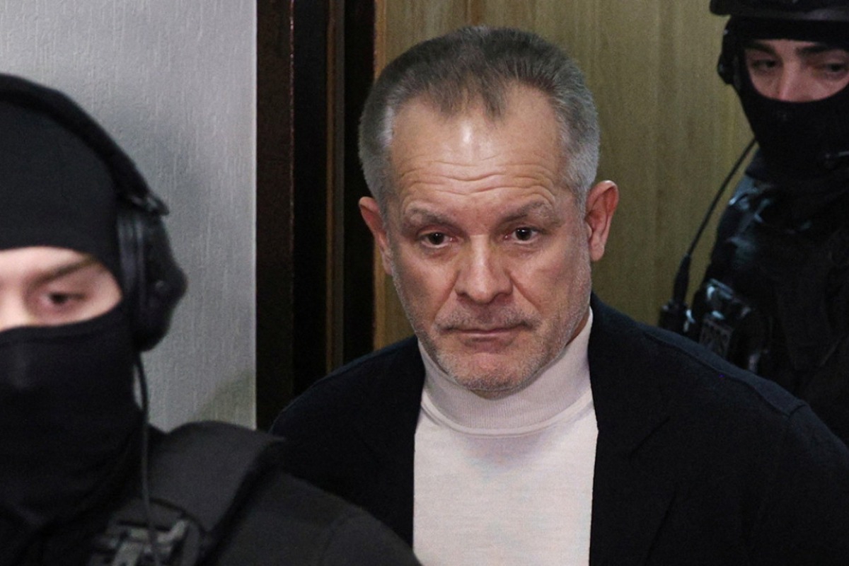 Φυλάκιση 19 ετών στον Μολδαβό ολιγάρχη Βλαντ Πλαχότνιουκ για την υπεξαίρεση 850 εκατ. ευρώ - Είχε συλληφθεί πέρυσι στην Αθήνα ενώ ετοιμαζόταν να πετάξει για το Ντουμπάι