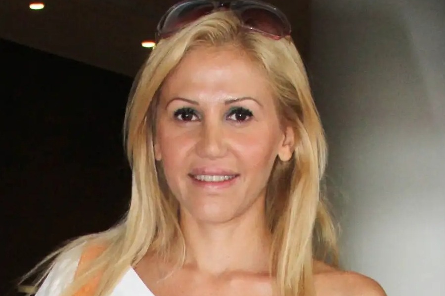 Αννα Φλωρινιώτη: Η νέα ζωή μετά τον θάνατο του πατέρα της – «Εργάζομαι πλέον σε κομμωτήριο»