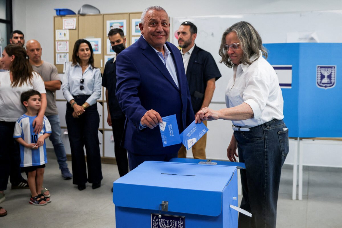 Former Israeli military chief Gadi Eisenkot, leader of the Yashar party, votes during the national election, in Herzliya, Israel, October 27, 2026. REUTERS