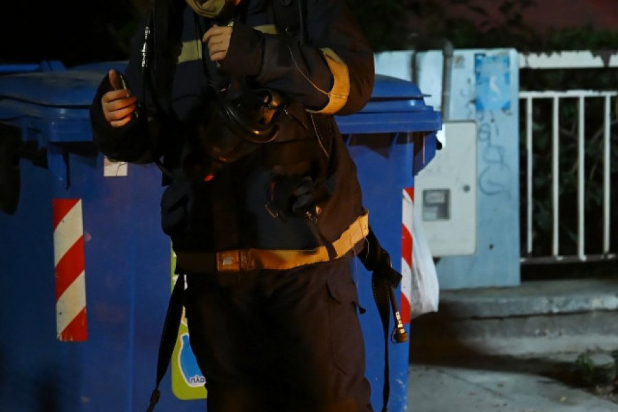 Φωτιά σε καφετέρια στη Νέα Ιωνία επεκτάθηκε σε πολυκατοικία, απεγκλωβίστηκαν αρκετά άτομα