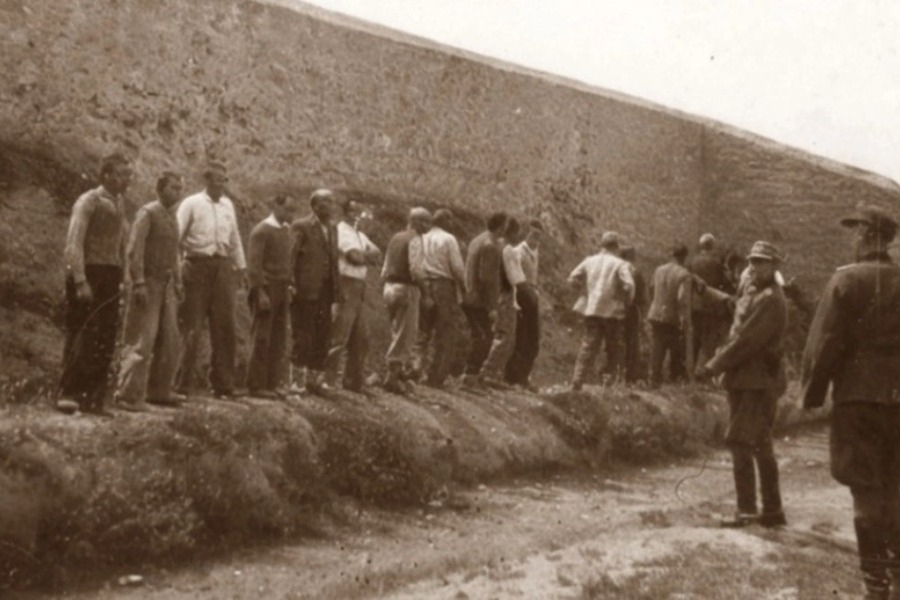 Καισαριανή: Πόσο αποτιμώνται οι 12 φωτογραφίες που θα αγοράσει το Δημόσιο