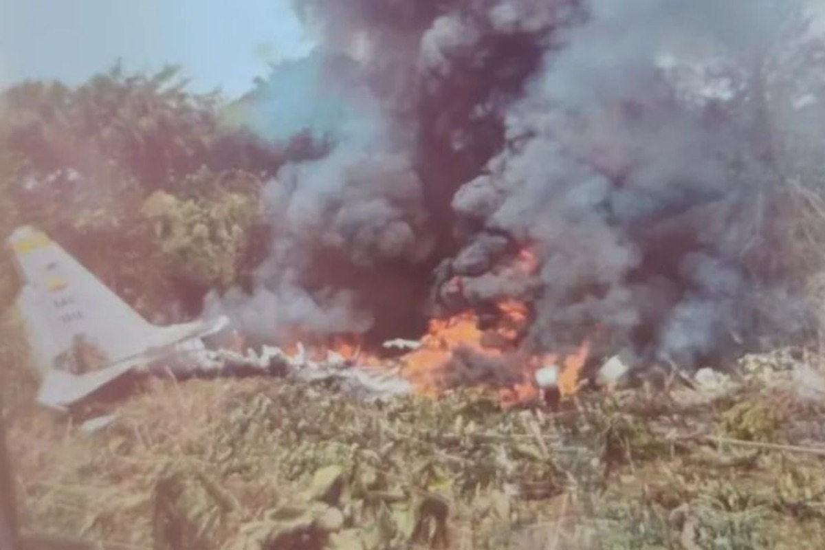 Συνετρίβη C-130 με 110 επιβαίνοντες - Στο Πουέρτο Λεγκουίζαμο, το Πουτουμάγιο, ένα στρατιωτικό μεταγωγικό αεροσκάφος συνετρίβη