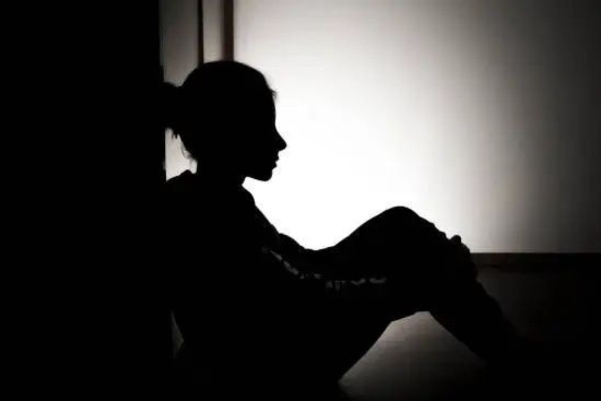 Ανήλικη κατήγγειλε ομαδικό βιασμό στα Χανιά - Βιντεοσκοπούσαν την άρρωστη πράξη τους - Η Αστυνομία προχώρησε σε δέκα συλλήψεις για την υπόθεση