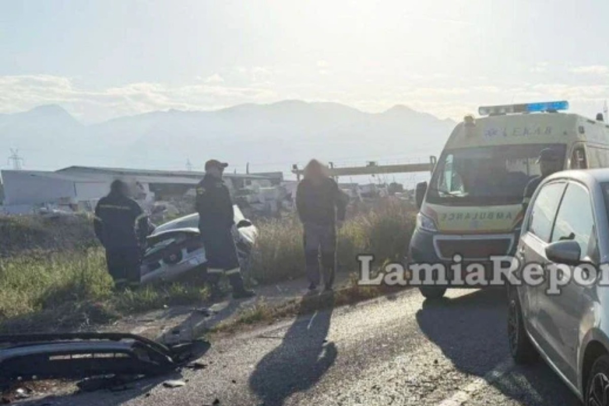 Λαμία: Αυτή είναι η 27χρονη μητέρα τριών παιδιών που σκοτώθηκε σε τροχαίο - Πώς έγινε η τραγωδία - Η άτυχη γυναίκα είχε καταγωγή από τα Τρίκαλα και τα τελευταία χρόνια διέμενε στη Λαμία όπου είχε παντρευτεί