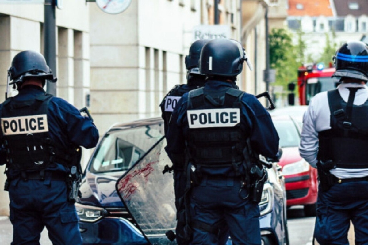 Φρίκη στη Γαλλία: Βρέθηκαν δύο νεκρά μωρά σε καταψύκτη, το ένα το βρήκε ο πατέρας της οικογένειας - Για την περίεργη υπόθεση έχει συλληφθεί η σύντροφος του άντρα - Αγνωστο παραμένει το τι έχει συμβεί