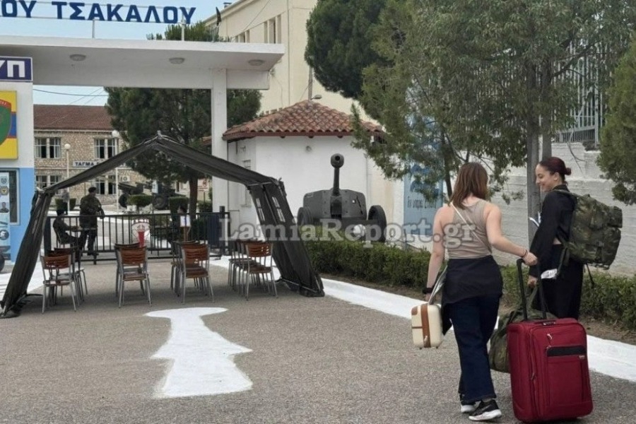 Ιστορική μέρα για τις γυναίκες στις Ένοπλες Δυνάμεις: Για πρώτη φορά μπαίνουν ως εθελόντριες στον Στρατό, δείτε βίντεο - Παρουσιάστηκαν συνολικά 72 γυναίκες - Η ορκωμοσία των εθελοντριών γυναικών θα γίνει την Παρασκευή 26 Ιουνίου