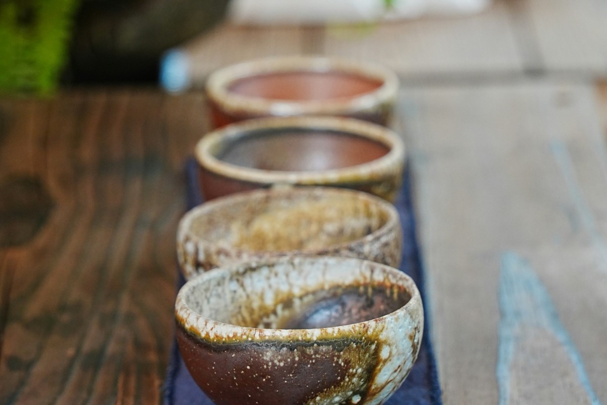 Η τελετουργία των «τεσσάρων μπολ» που υπόσχεται ηρεμία: Το κορεάτικο μυστικό ευτυχίας μέσα από το φαγητό