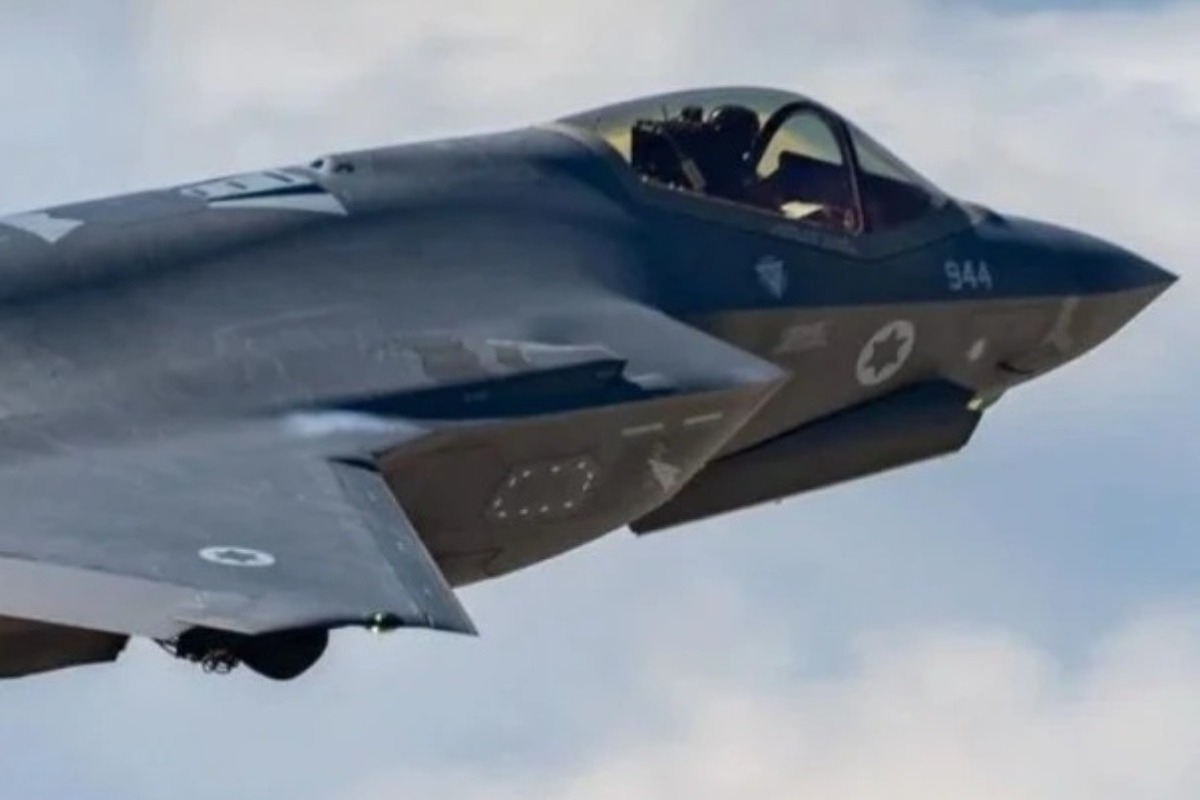 Βίντεο από την κατάρριψη ιρανικού YAK-130 από μαχητικό αεροσκάφος F-35I - Μάλιστα ακούγονται Ιρανοί να φωνάζουν «Allahu Akbar» αφού νόμιζαν ότι ένα ισραηλινό μαχητικό αεροσκάφος είχε αναχαιτιστεί.