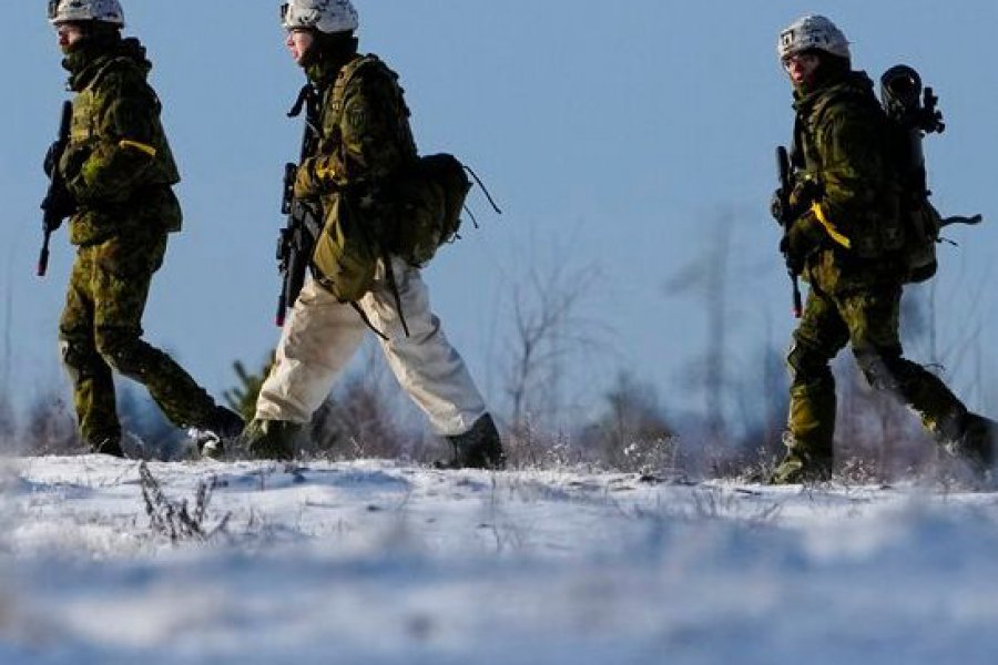 Η Δανία στέλνει για πρώτη φορά στρατιώτες στη Γροιλανδία καθώς αυξάνονται οι εντάσεις στην Αρκτική