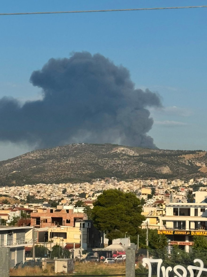 Η στιγμή της έκρηξης στην επιχείρηση που τυλίχθηκε στις φλόγες στον Ασπρόπυργο: Έντεκα τραυματίες, οι 3 διασωληνωμένοι