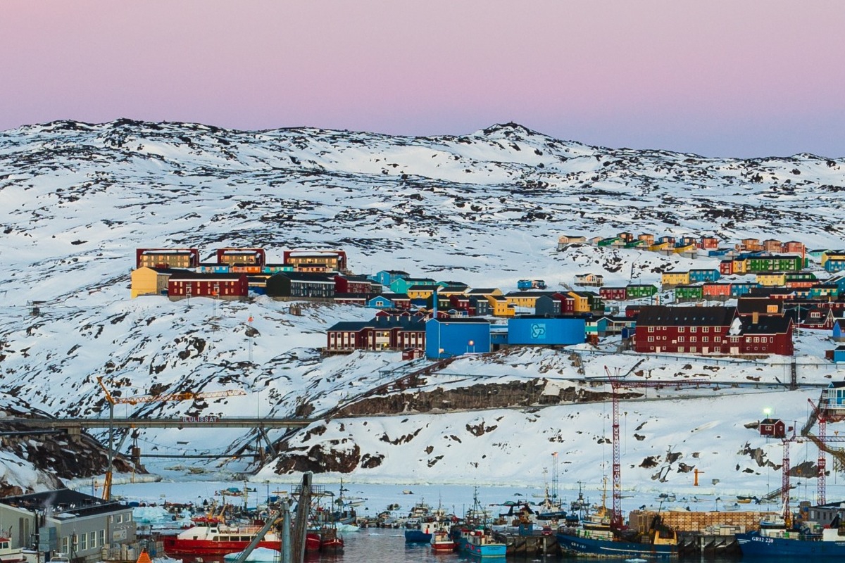 Η Γροιλανδία δεν πρόκειται να δεχθεί εξαγορά από τον Τραμπ: «Θα αμυνθούμε μέσω του NATO»