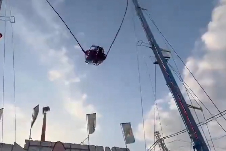 Τρομακτικό ατύχημα σε λούνα παρκ στην Ισπανία: Έσπασε ιμάντας παιχνιδιού