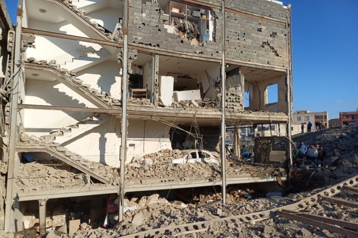 Σήμερα έμαθα: Ο «Κανόνας των 21 ημερών» και γιατί ο εγκέφαλός μας συνηθίζει τον πόλεμο