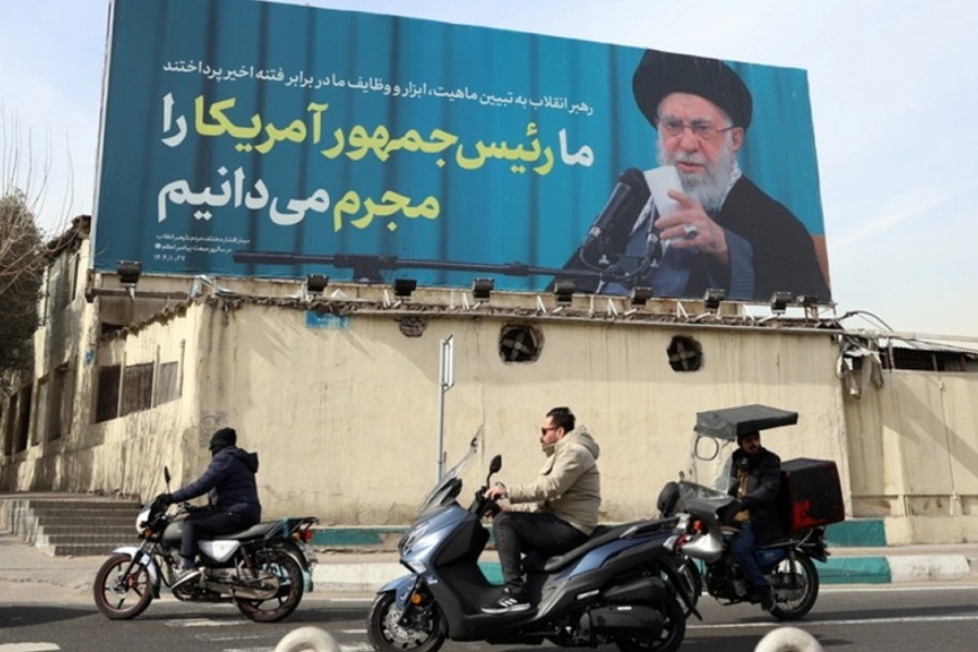 «Φύγετε τώρα από το Ιράν» προειδοποιούν οι ΗΠΑ τους πολίτες τους ενώ ξεκινούν σήμερα οι κρίσιμες συνομιλίες στο Ομάν