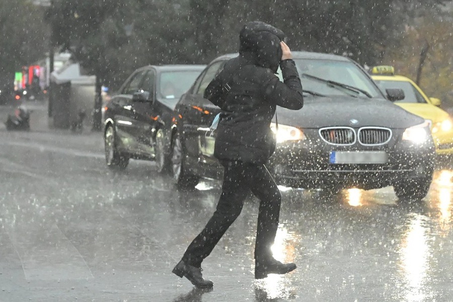 Ποιος και με ποιον τρόπο «βαφτίζει» μια κακοκαιρία: Ο Θοδωρής Κολυδάς εξηγεί - «Η ονοματοδοσία των κακοκαιριών δεν αποτελεί επικοινωνιακό τέχνασμα, αλλά ένα οργανωμένο εργαλείο έγκαιρης προειδοποίησης»
