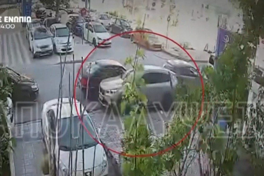 Καρέ καρέ η καταδίωξη των δραστών στα Πατήσια – Οδήγησαν στο πεζοδρόμιο για να ξεφύγουν