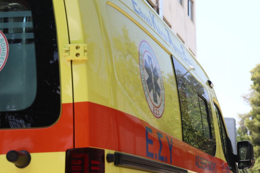 Λάρισα: Τι έδειξε η ιατροδικαστική εξέταση για τον αιφνίδιο θάνατο του 15χρονου - Το παιδί εντοπίστηκε από τους οικείους του πεσμένο στο πάτωμα και να βγάζει αφρούς από το στόμα, ενώ πέθανε περιμένοντας ασθενοφόρο