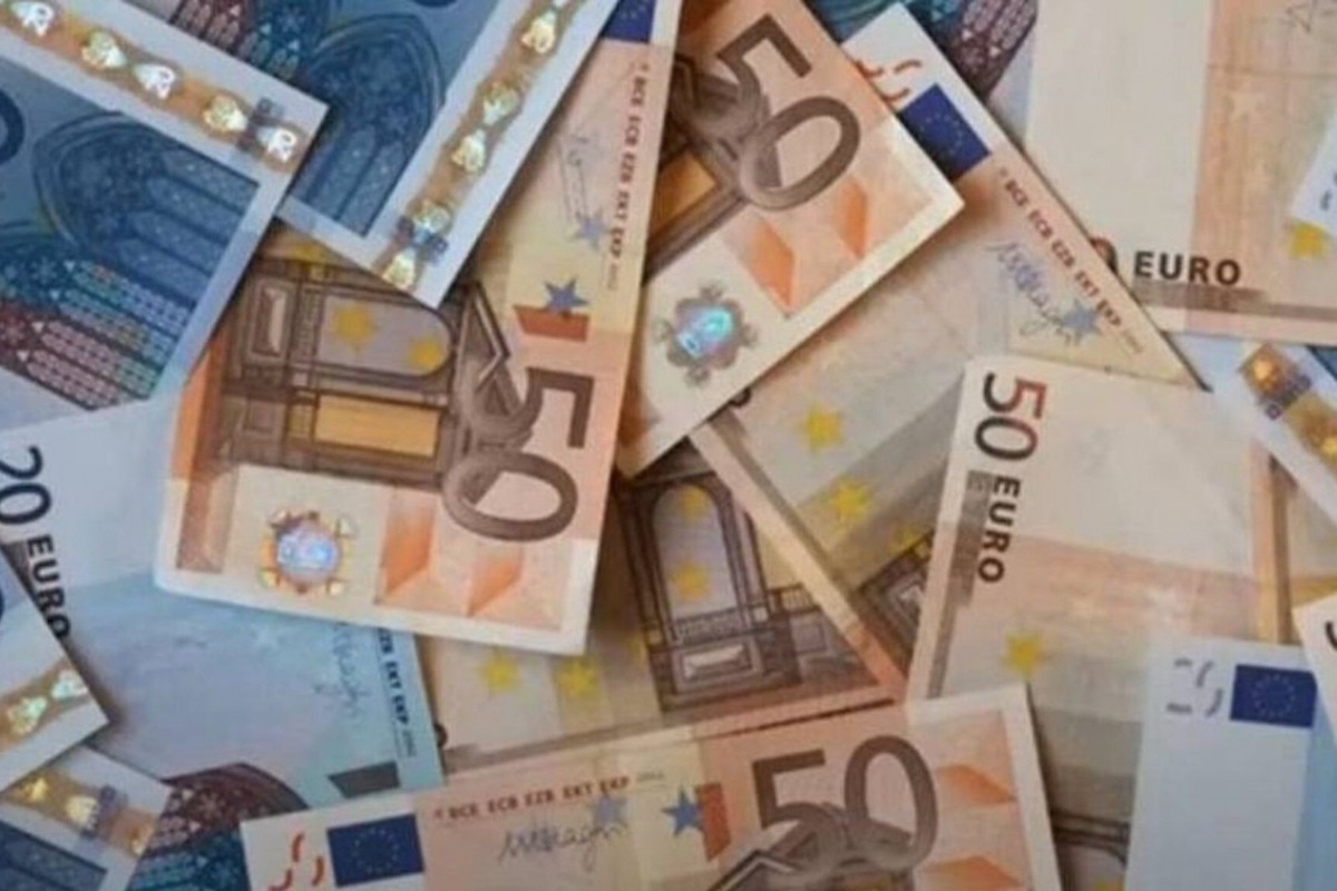 Τα επιδόματα που δικαιούνται οι νέοι από το κράτος - Δείτε αναλυτικά τα στοχευμένα επιδόματα και προγράμματα στήριξης για τους νέους