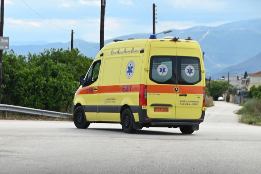 Τραγωδία στη Λέρο: Φορτηγό παρέσυρε και σκότωσε γυναίκα στην Αγία Μαρίνα - Το φορτηγό έκανε όπισθεν και παρέσυρε τη γυναίκα – Η τοπική κοινωνία της Λέρου είναι συγκλονισμένη από το τροχαίο δυστύχημα