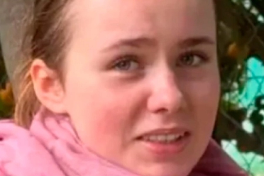 Φόβοι ότι η 16χρονη Λόρα έχει φύγει από την Αθήνα, «σαρώνουν» πτήσεις, λιμάνια και ΚΤΕΛ - Με δεδομένο πως δεν υπάρχει κανένα ίχνος της από τις 8 Ιανουαρίου, οι Αρχές έχουν ανοίξει τις έρευνες σε λιμάνια, σταθμούς ΚΤΕΛ και στο αεροδρόμιο