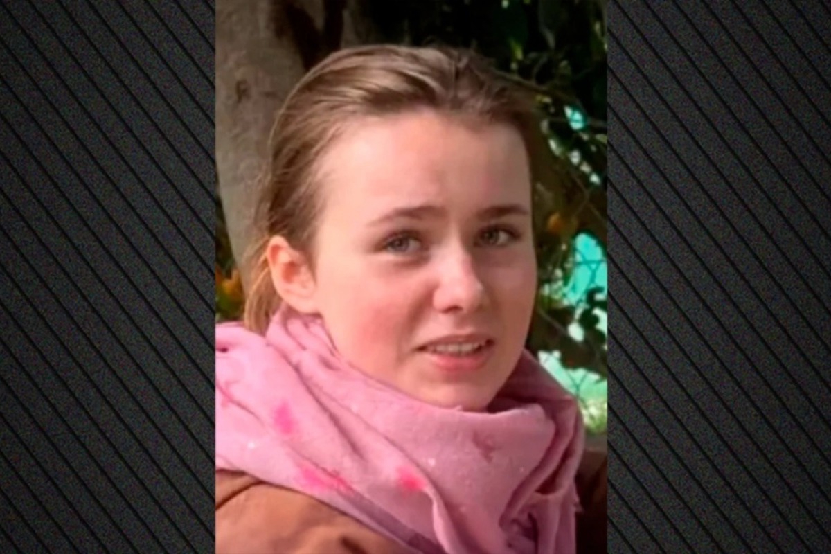 «Λόρα, ξέρεις πού μπορείς να με βρεις, είμαι εδώ» το μήνυμα του ετεροθαλούς αδερφού της 16χρονης που αγνοείται - Σχεδόν έναν μήνα μετά την εξαφάνιση της 16χρονης Λόρα από την Πάτρα, νέα στοιχεία και μαρτυρίες βγαίνουν στο φως της δημοσιότητας