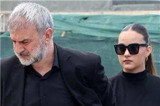 Ο σπαρακτικός επικήδειος του Τραϊανού Δέλλα: «Είσαι το μωρό μου, ξεκουράσου και πέτα ψηλά»