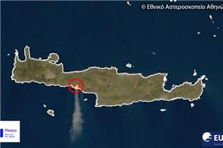 Φωτιά στην Κρήτη: Δορυφορικές εικόνες δείχνουν τους καπνούς να έχουν διανύσει 100 χλμ.