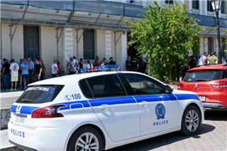 Ηθικά και νομικά περιττή η προφυλάκιση των αστυνομικών που πυροβόλησαν τον 20χρονο, λέει ο δήμαρχος Αργους‑Μυκηνών