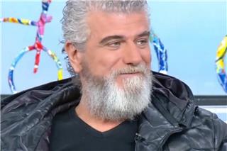 Βλαδίμηρος Κυριακίδης: Συγκινεί μιλώντας για το Αλτσχάιμερ – «Τραγικό να βλέπεις τον άνθρωπό σου να αρχίζει να ξεχνά»