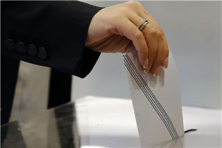 Real Polls: Νέα δημοσκόπηση με εκπλήξεις