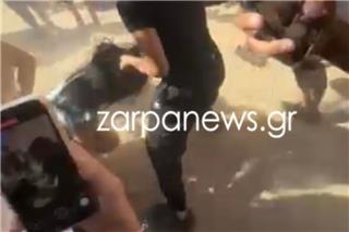Όλα του αγιασμού δύσκολα: Βρισιές, μπουνιές και κλωτσιές μεταξύ μαθητριών στα Χανιά – Βίντεο