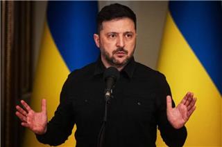 Ζελένσκι ειρωνεύεται τη Μόσχα: Αν ελέγχουν την Κονταντίνοφκα, τότε ο Πούτιν δεν θα είχε πρόβλημα να με συναντήσει εκεί