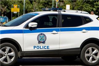 Πάτρα: Ανδρας έσπασε την πόρτα και επιτέθηκε στη μητέρα του ‑ Την περιέλουσε με οινόπνευμα