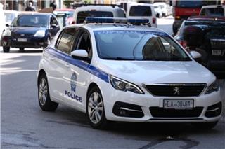 Θεσσαλονίκη: Ανήλικο βρέθηκε να κλαίει αβοήθητο στο δρόμο, συνελήφθη η μητέρα του